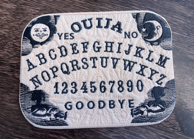 "Talk to me!" Mug Rug
