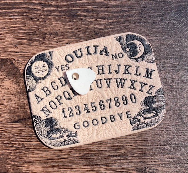"Talk to me!" Mug Rug