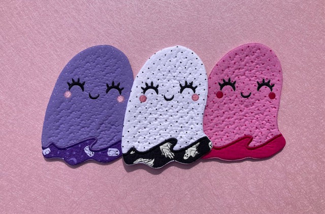 "Lil' Ghost" Mug Rug - Choice of Color