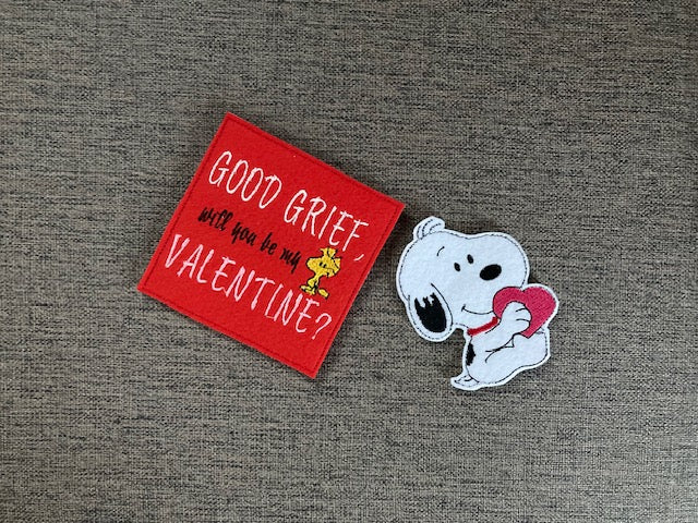 "Snoop" Valentine Card with Finger Pupper